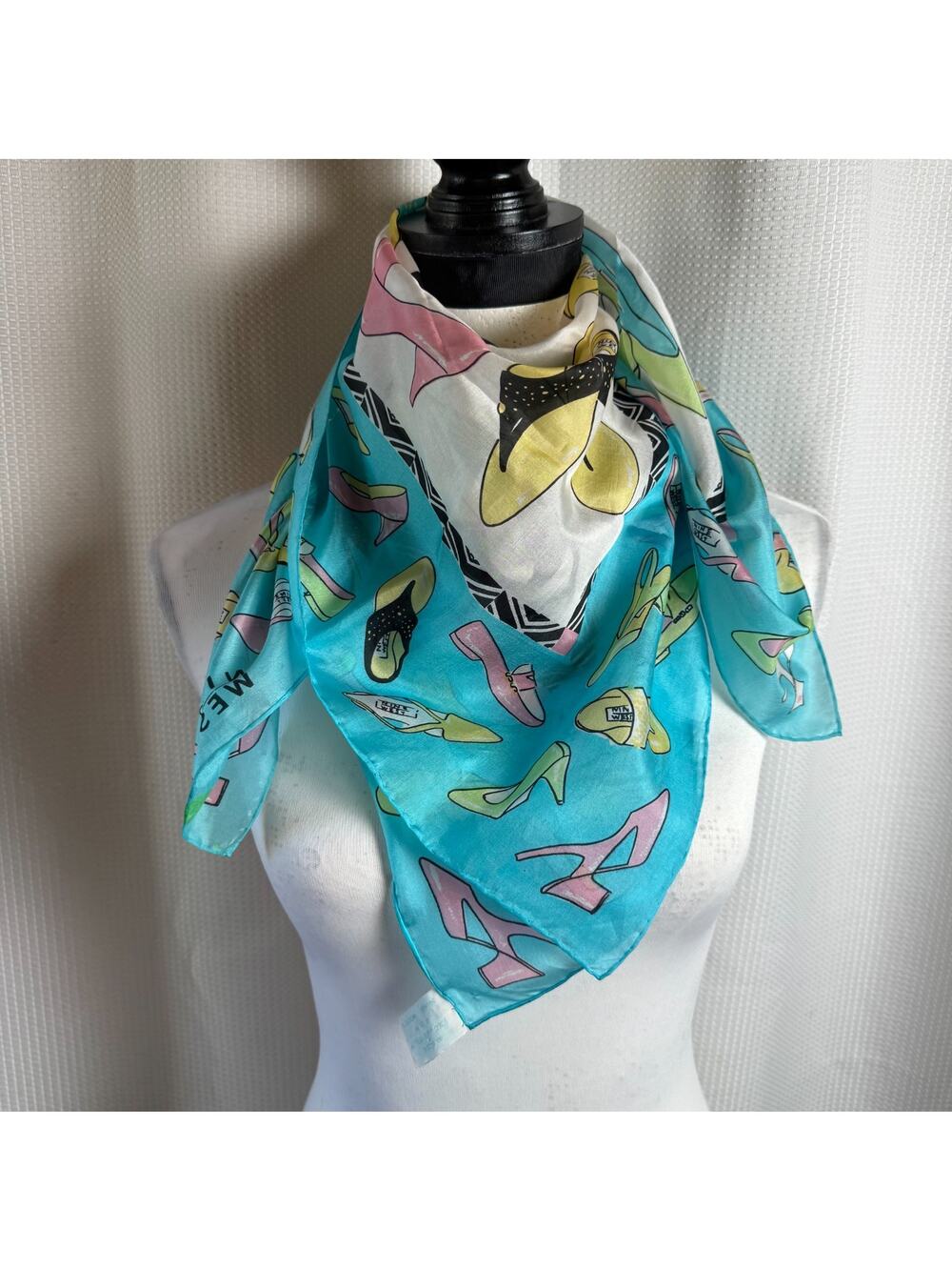 Vintage Nine West 100% Silk Scarf Blue White Shoe Pattern Hand Rolled 33x33" EUC